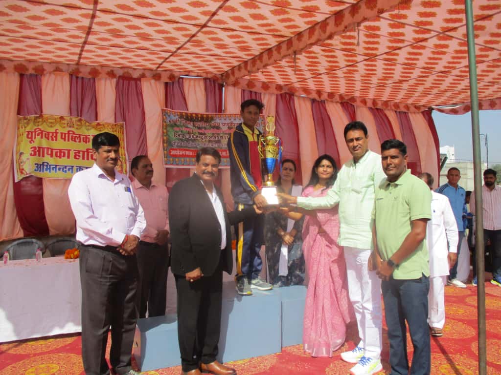 Oasis School  Students  appreciate  with  Gold Medal in State level 100, 200 meters race, Long jump- Heartiest congratulations to Alish from the school family!